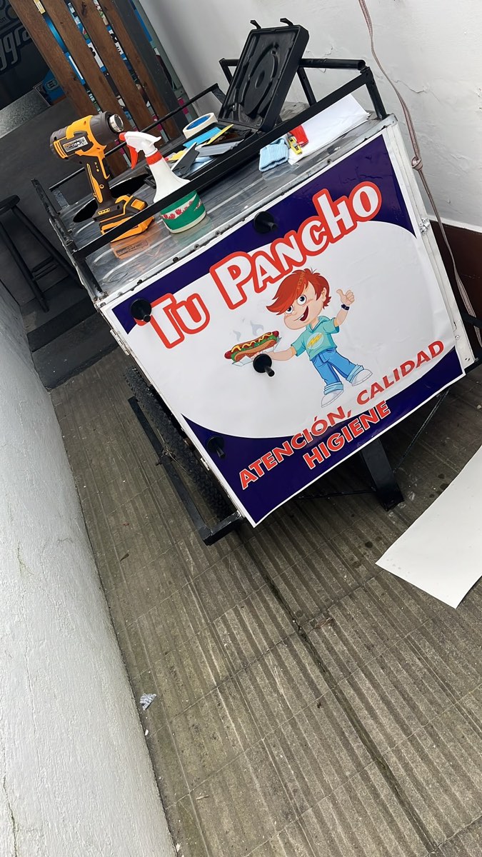 Trabajo de rotulación vehicular SeryGrafy